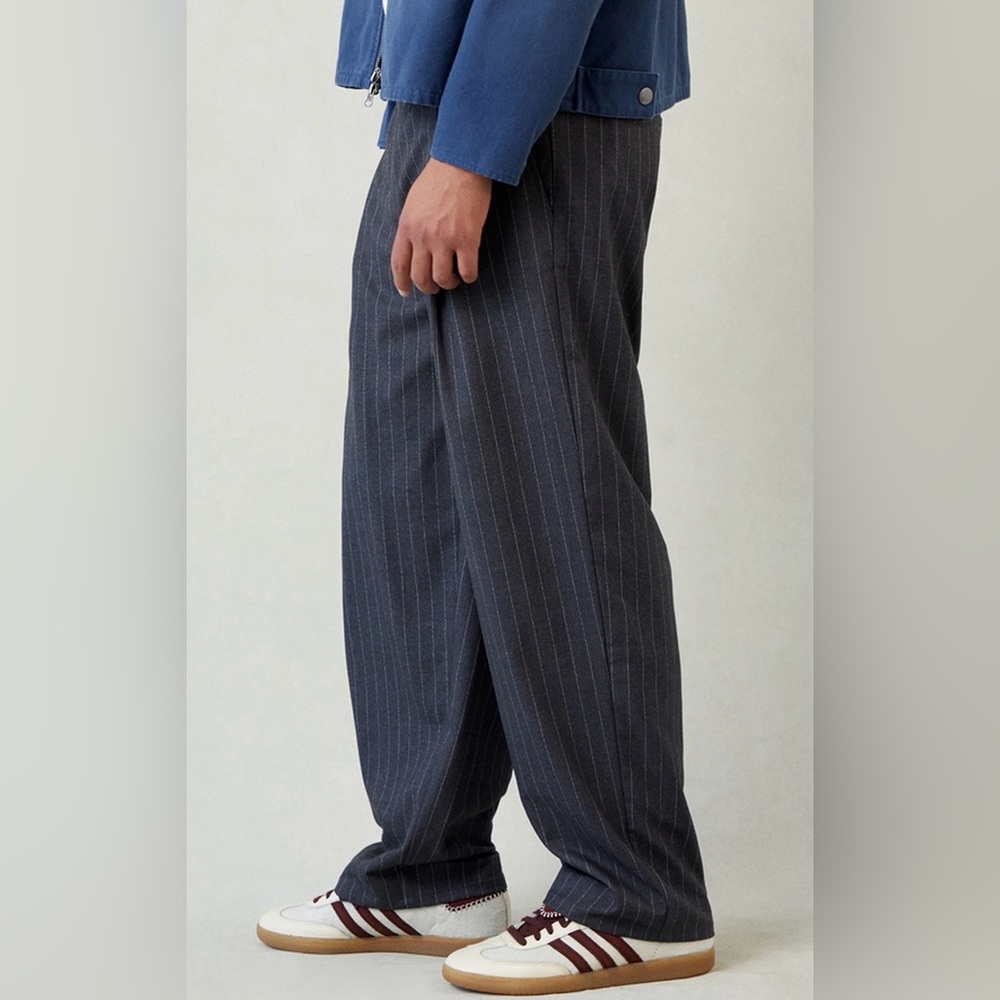 Men's Pinstripe Dress Pants in Dark Navy